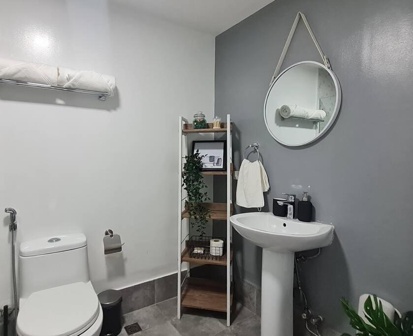 Apartment Homey Unit In Bgc - B Soma Nt
